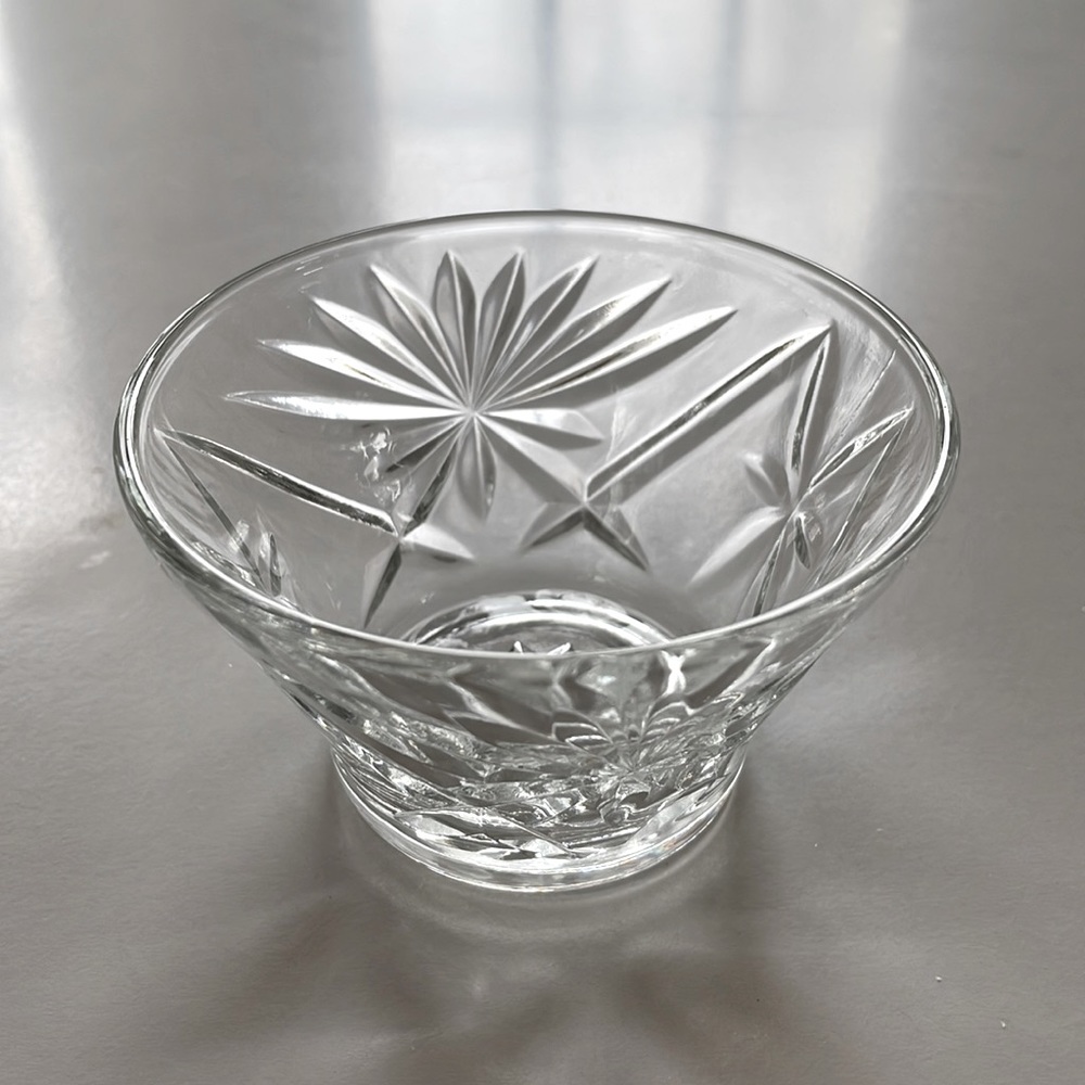 VTG - 4 “Star of David” Berry Bowls